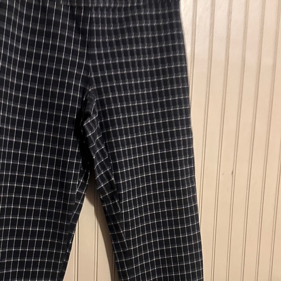 Zac & Rachel Woman’s Black and White Grid Pants Stylish Flat Front - Picture 6 of 7